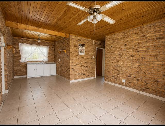 3 BEDROOM HOUSE FOR SALE IN BONANNE